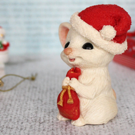 Мышка с подарком форма силиконовая 3D