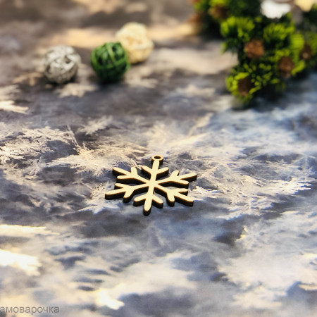 Снежинка лучистая малая Украшение Снежинка лучистая малая Украшение