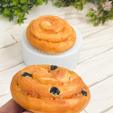 Круглая булочка с изюмом форма силиконовая Круглая булочка с изюмом форма силиконовая