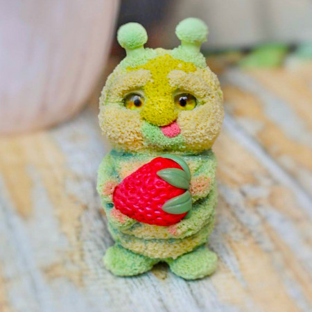 Гусеничка форма силиконовая 3D