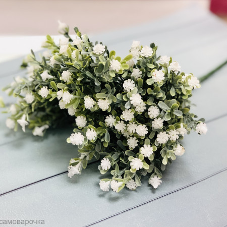 Долгоцветка белая зелень искусственная