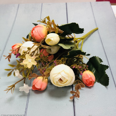 Ранункулюс оранжево-белый искусственный Ранункулюс оранжево-белый искусственный