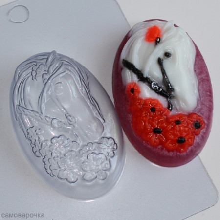 Лошадь в цветах, форма для мыла пластиковая