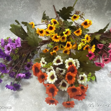 Подсолнушки в ассортименте пластиковая зелень