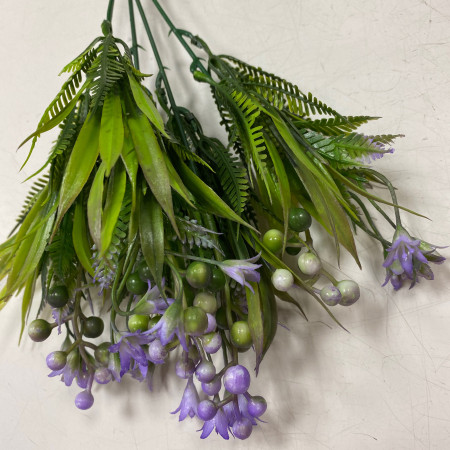 Садовые колокольчики с ягодками  Зелень искусственная  в ассортименте