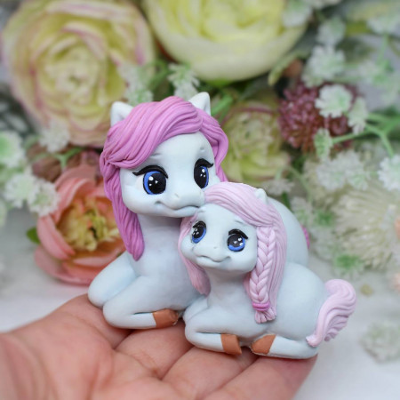 Милые лошадки форма силиконовая 3D