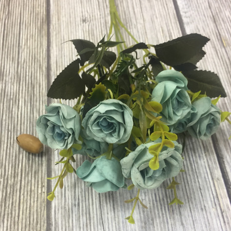 Розы голубые искусственные