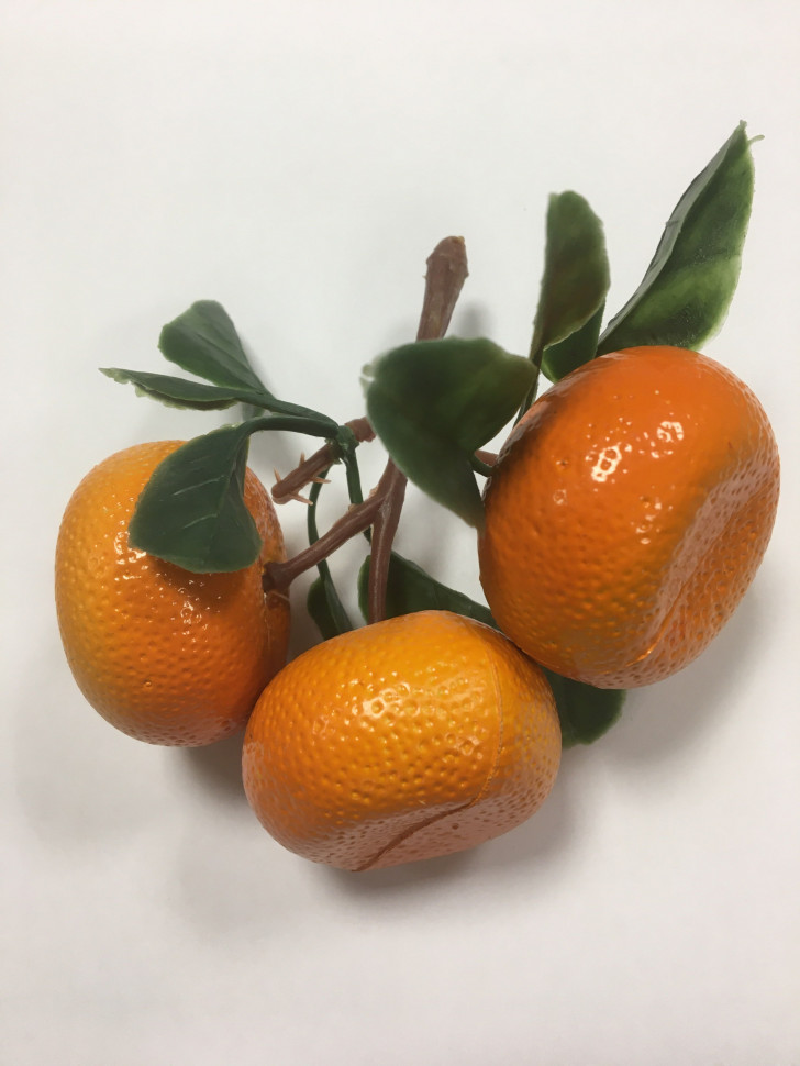 Веточка мандарина малая зелень искусственная -  Веточка мандарина малая зелень искусственная -