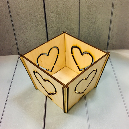 Ящик деревянный узор Сердце  8*8*8 см