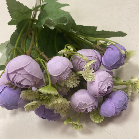 Ранункулюс цвет сиреневый искусственная зелень