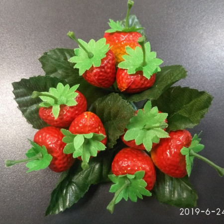  ​​​​​​​​​​​​​Зелень/земляника букетная искусственная 25