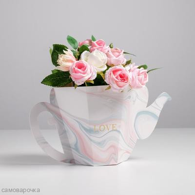 Коробка для букетов Чайник Love 18*25 см Коробка для букетов Чайник Love 18*25 см